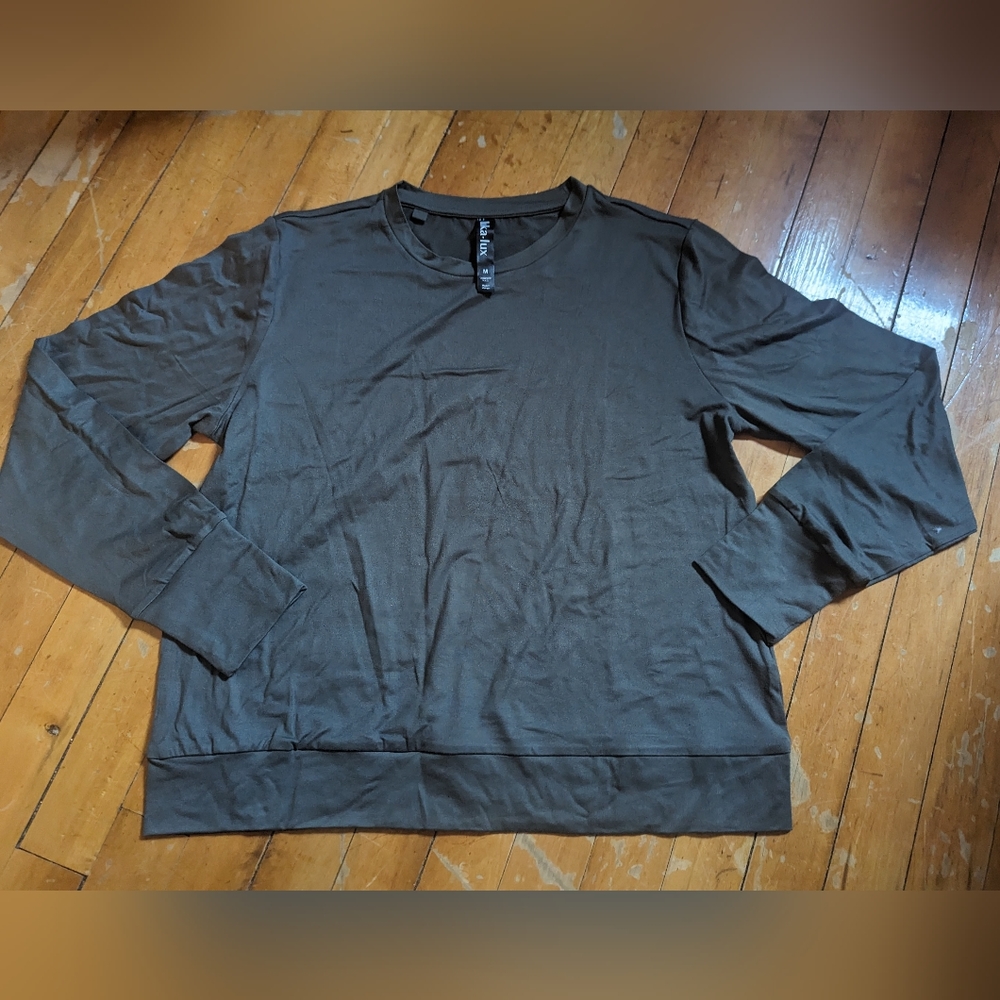 Long-sleeved Shirt